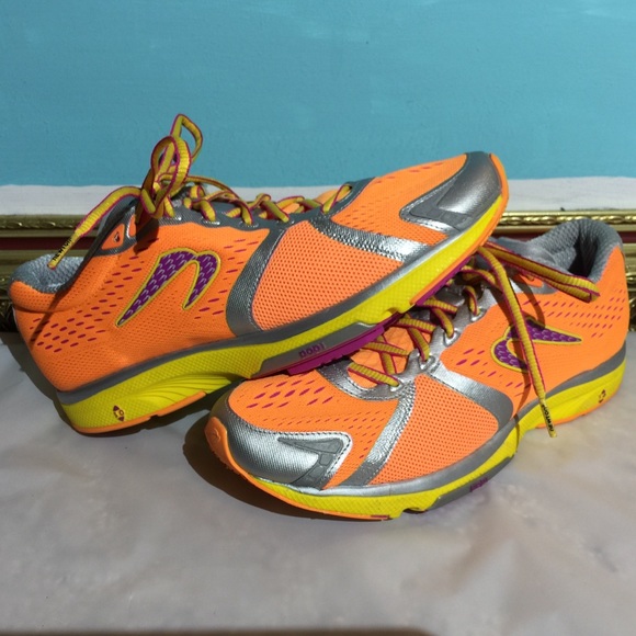 newton gravity women's running shoes